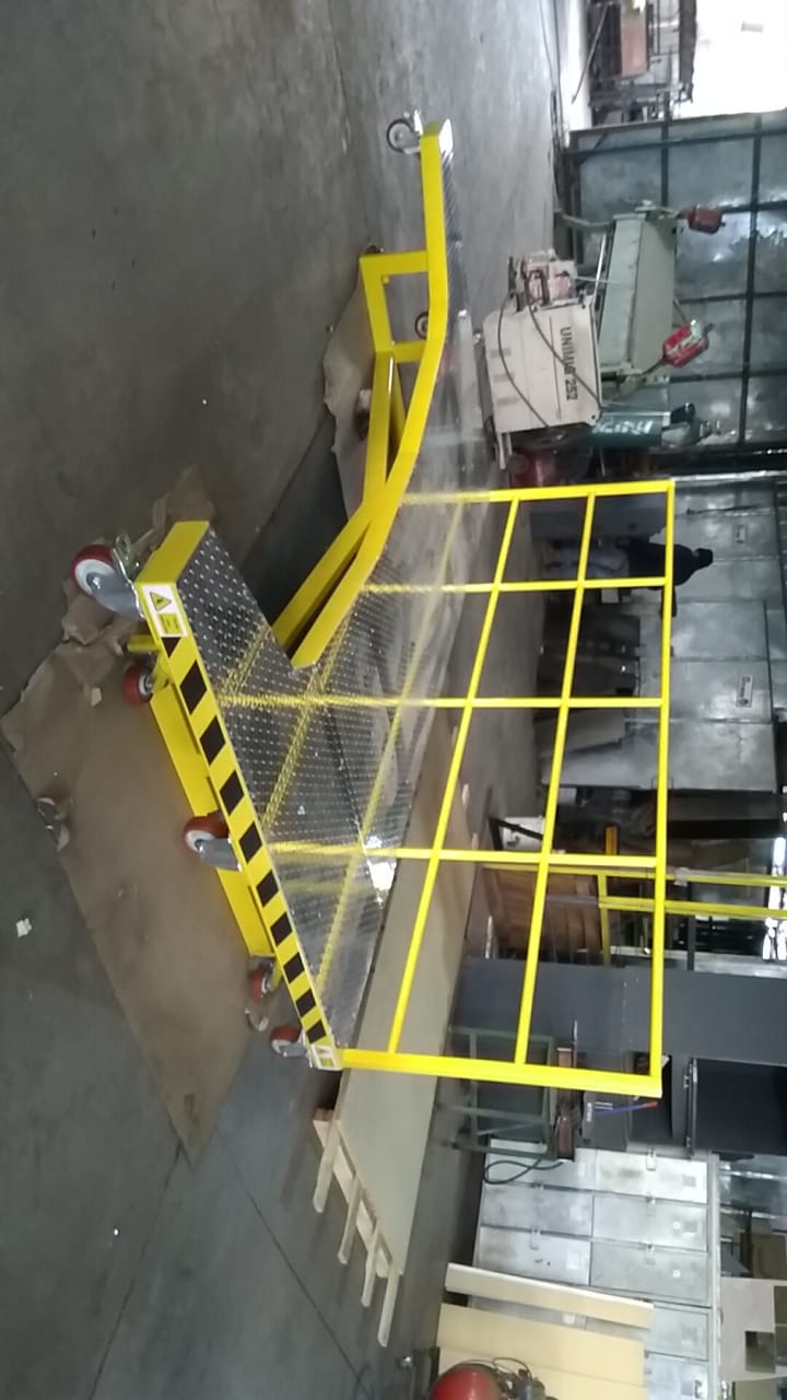 rampa de metro en acero inoxidable